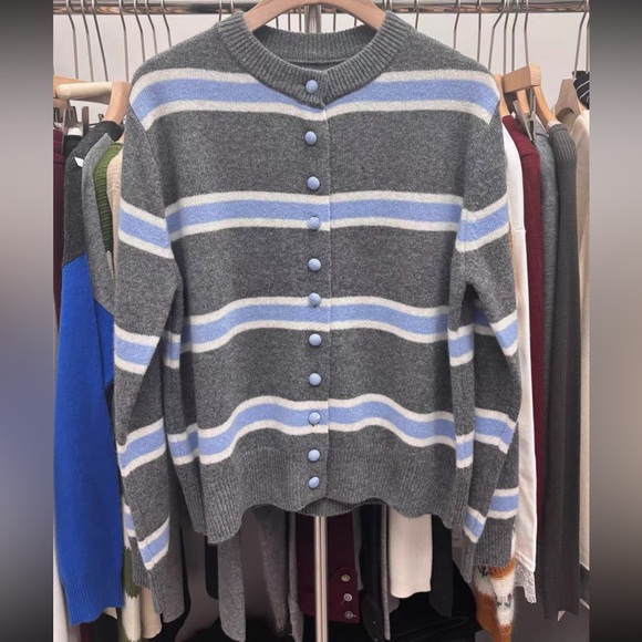 100% Wool Striped Gray and Blue Women's Sweater - Picture 1 of 4